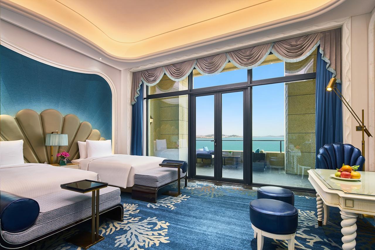 Отель Wanda Vista Qingdao Movie Metropolis Экстерьер фото