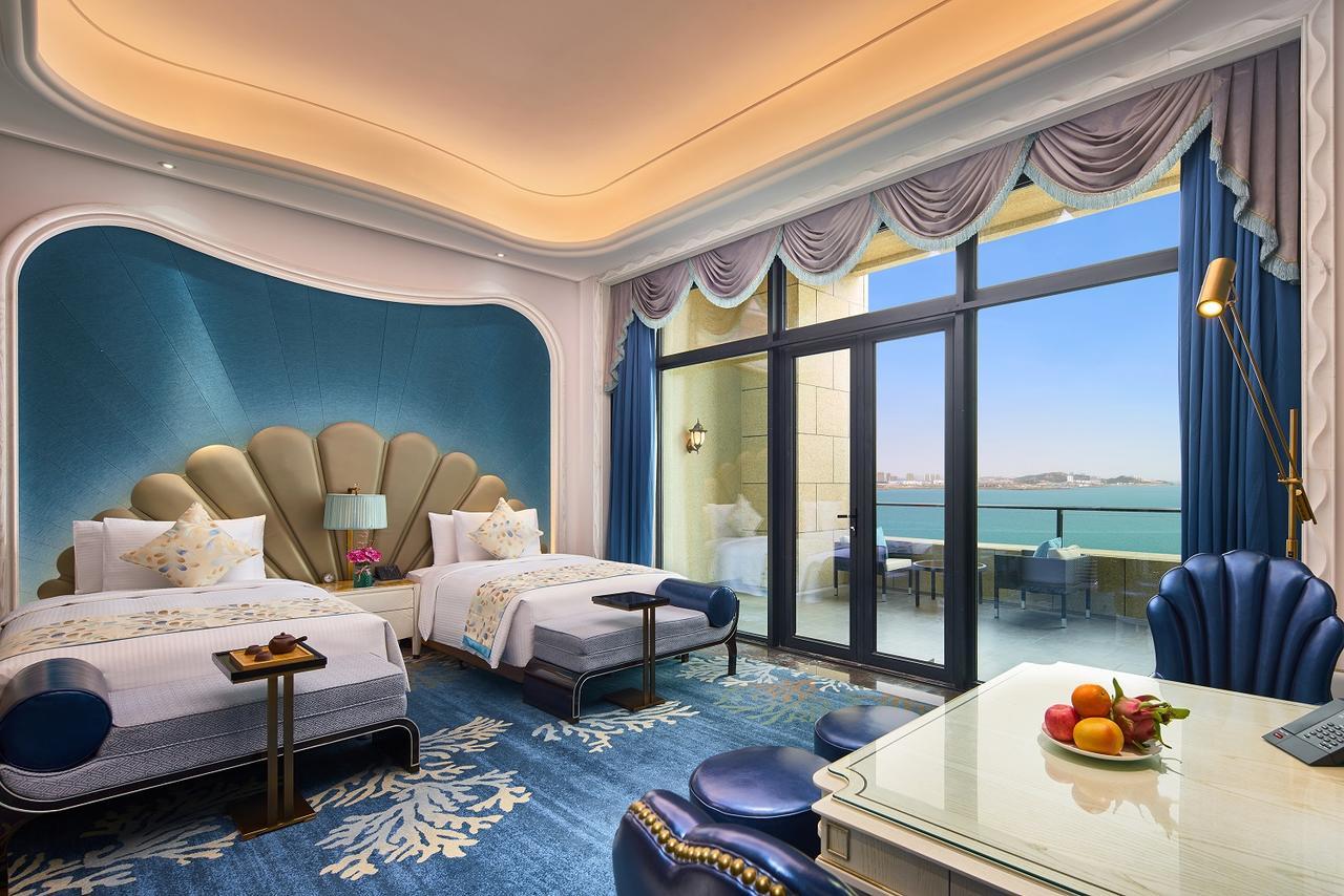 Отель Wanda Vista Qingdao Movie Metropolis Экстерьер фото